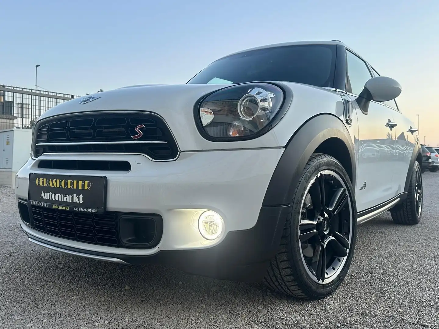 MINI Cooper SD Countryman Cooper SD Aut. All4 Weiß - 2