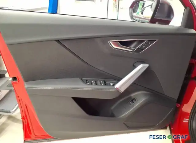 Audi SQ2 view 4