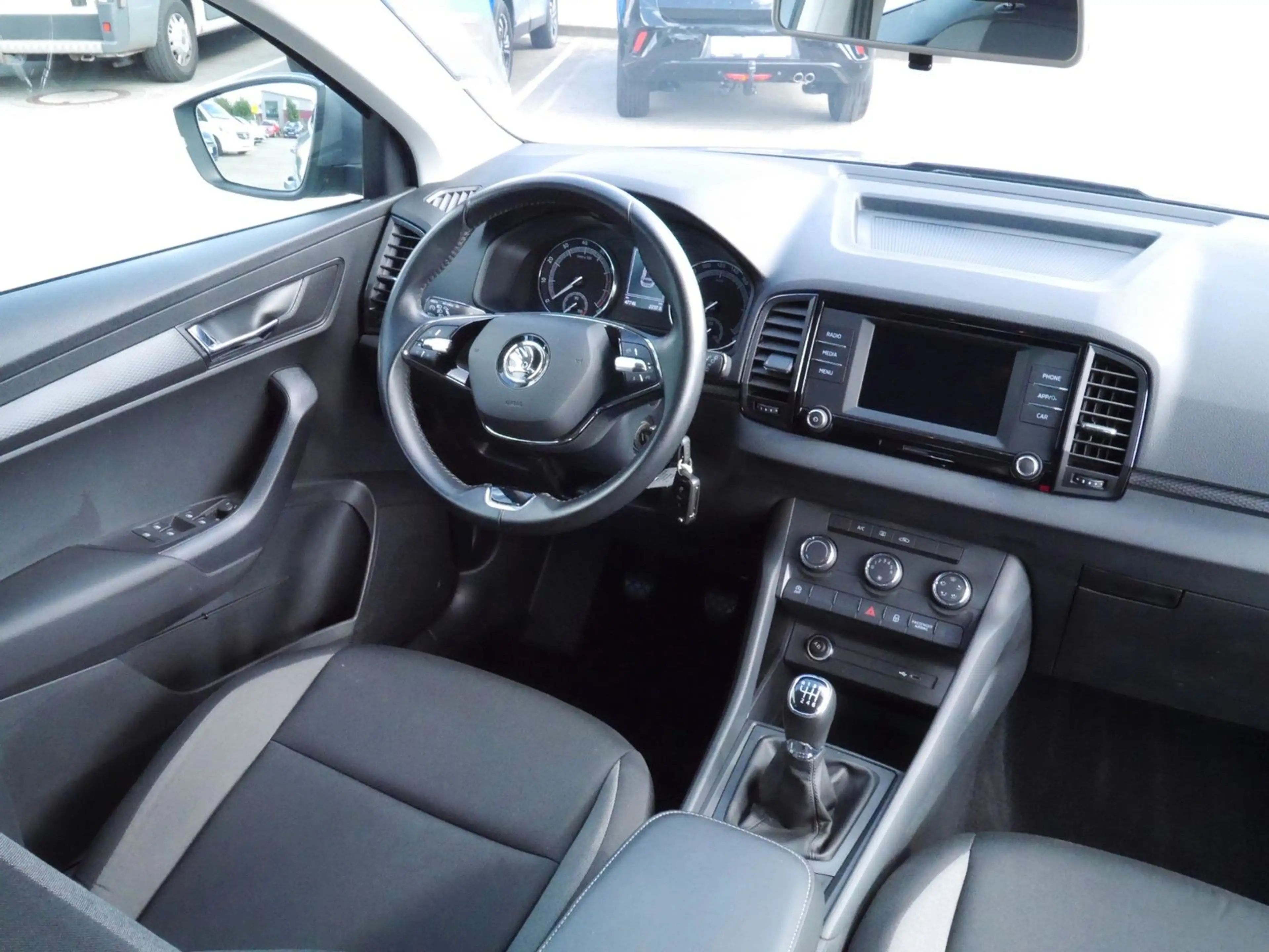 Skoda Karoq 1,0 TSI APP-Navi/PDC/Tempomat/AHK — photo 10