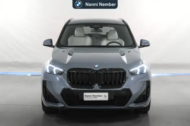 BMW X1 view 2
