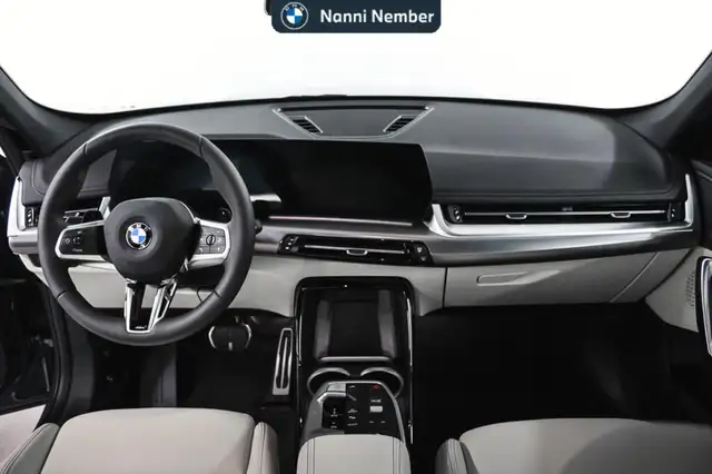 BMW X1 view 10