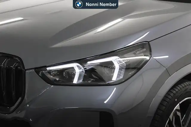 BMW X1 view 5