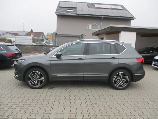 SEAT Tarraco 2.0 TDI NAVI LEDER KAMER PANORAM ACC TOT