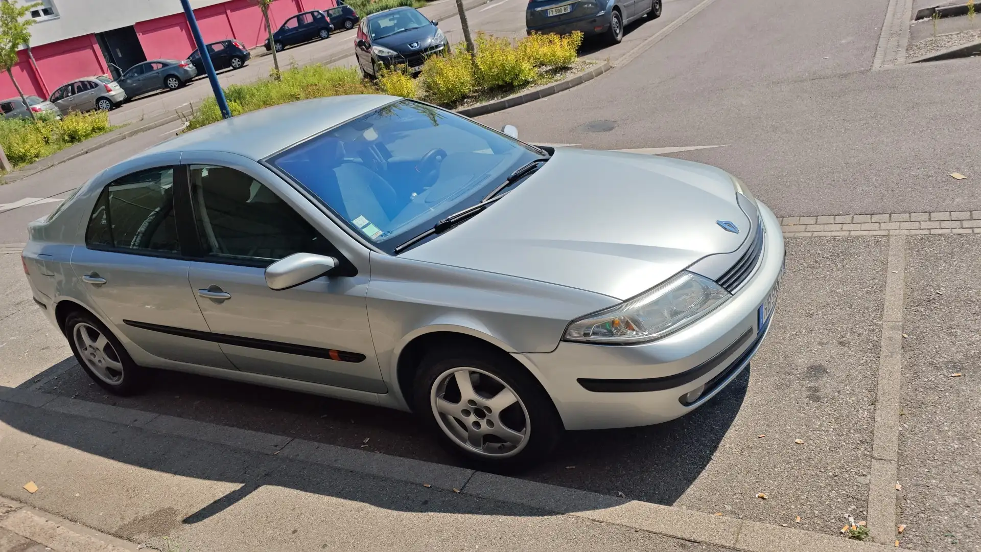 Renault Laguna Grandtour 1.9 dCi Dynamique - 1
