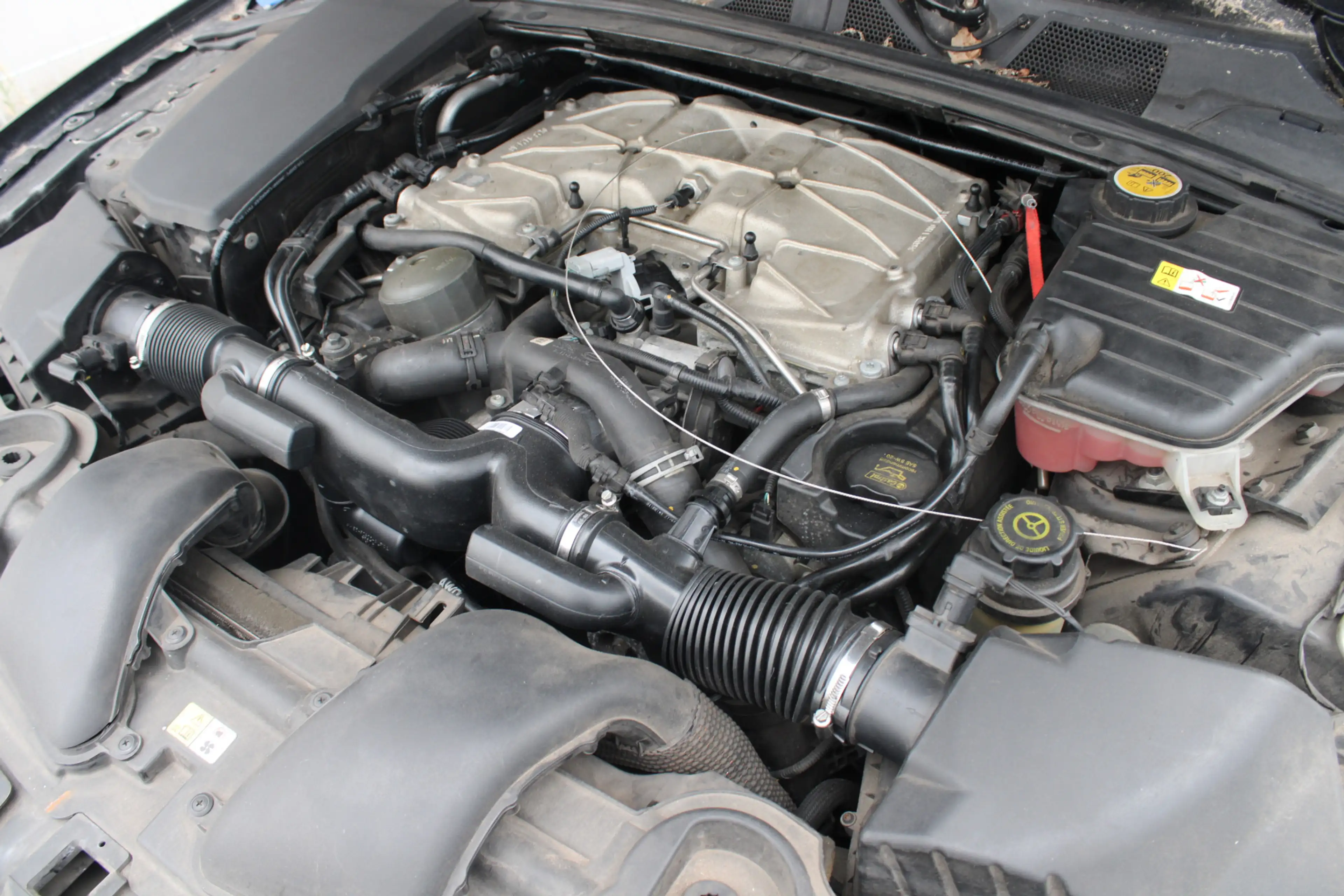 Jaguar XF 3.0 V6 AWD Premium Business Edition — photo 8