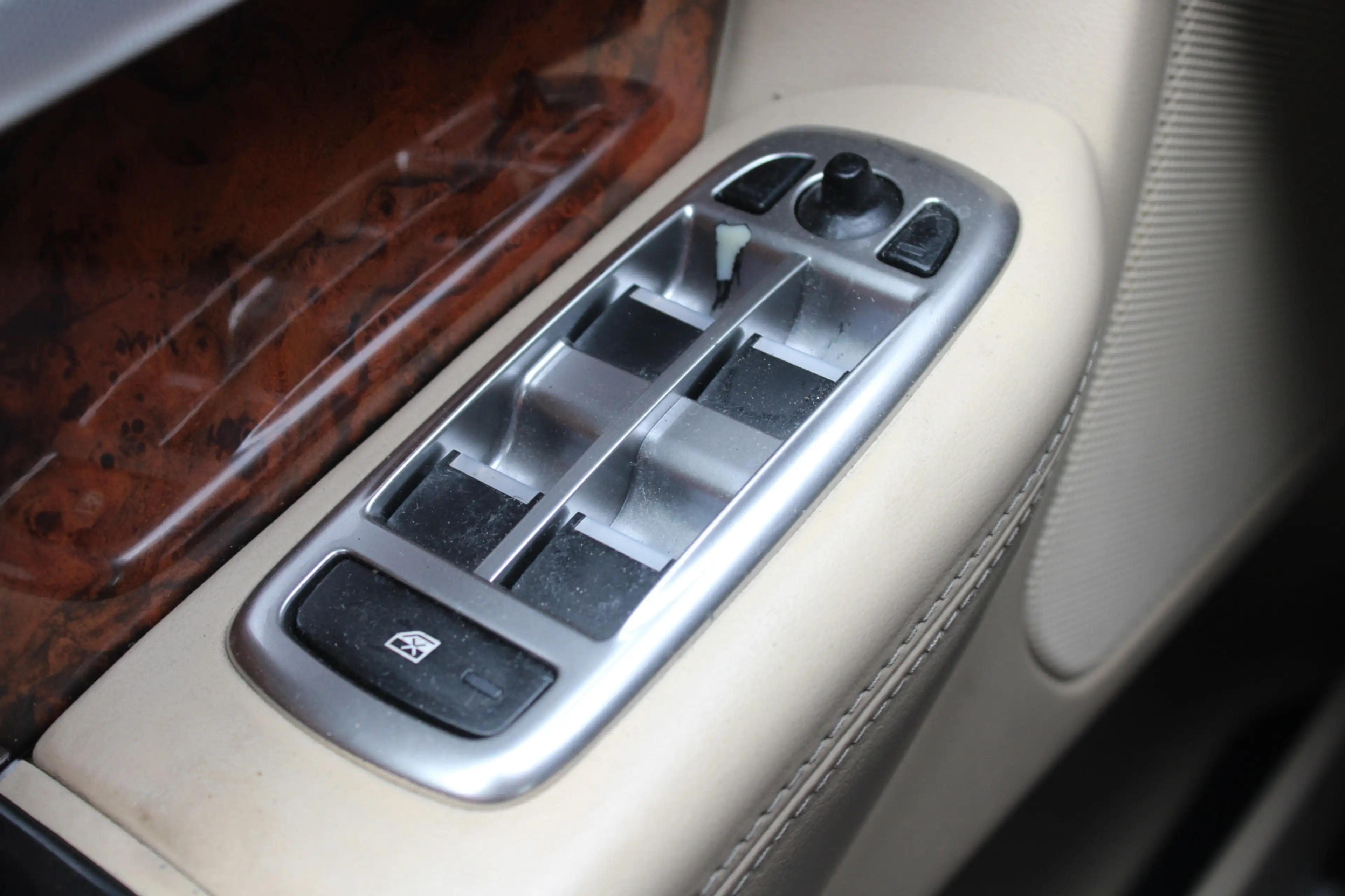 Jaguar XF 3.0 V6 AWD Premium Business Edition — photo 17
