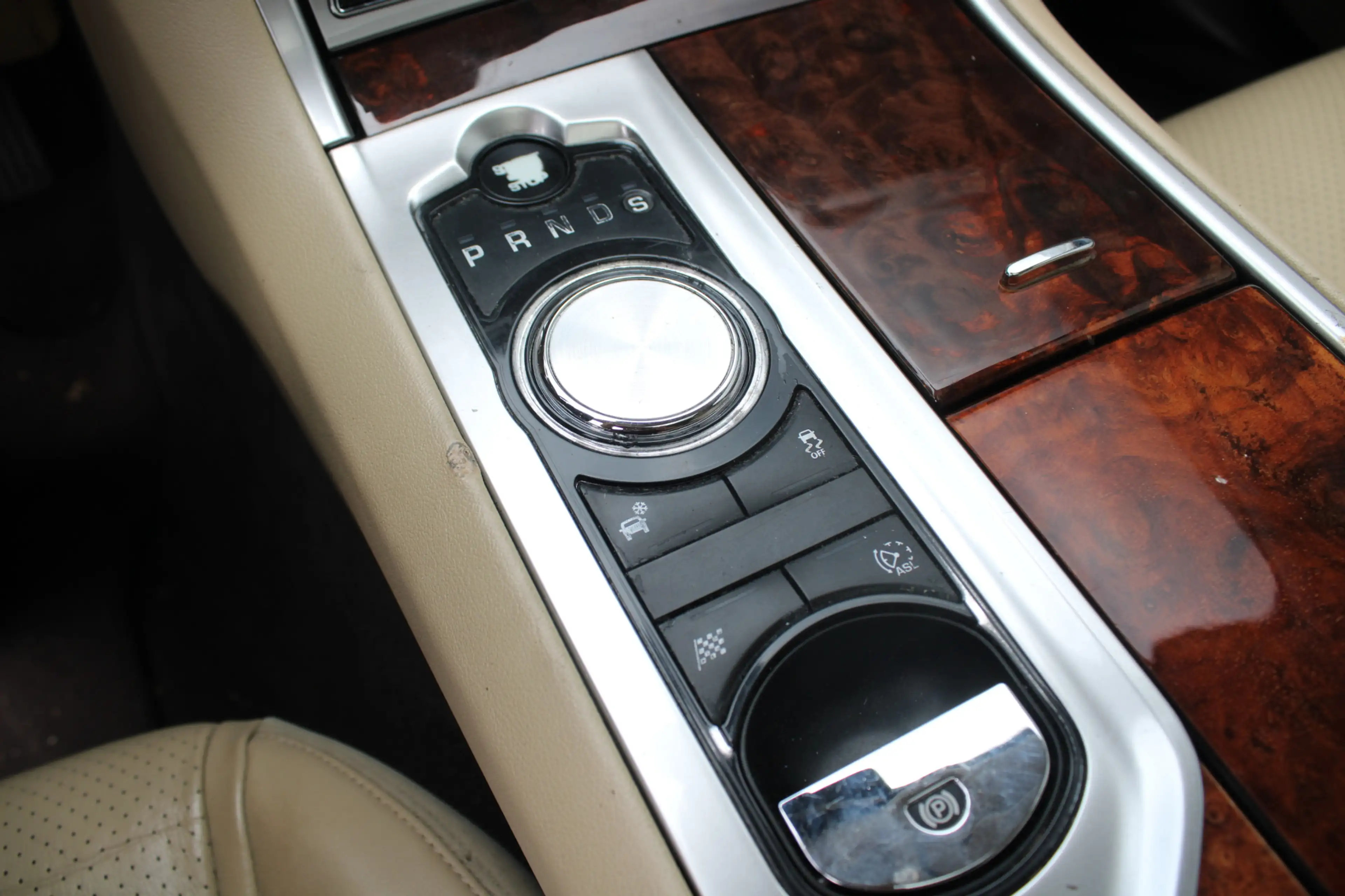 Jaguar XF 3.0 V6 AWD Premium Business Edition — photo 15