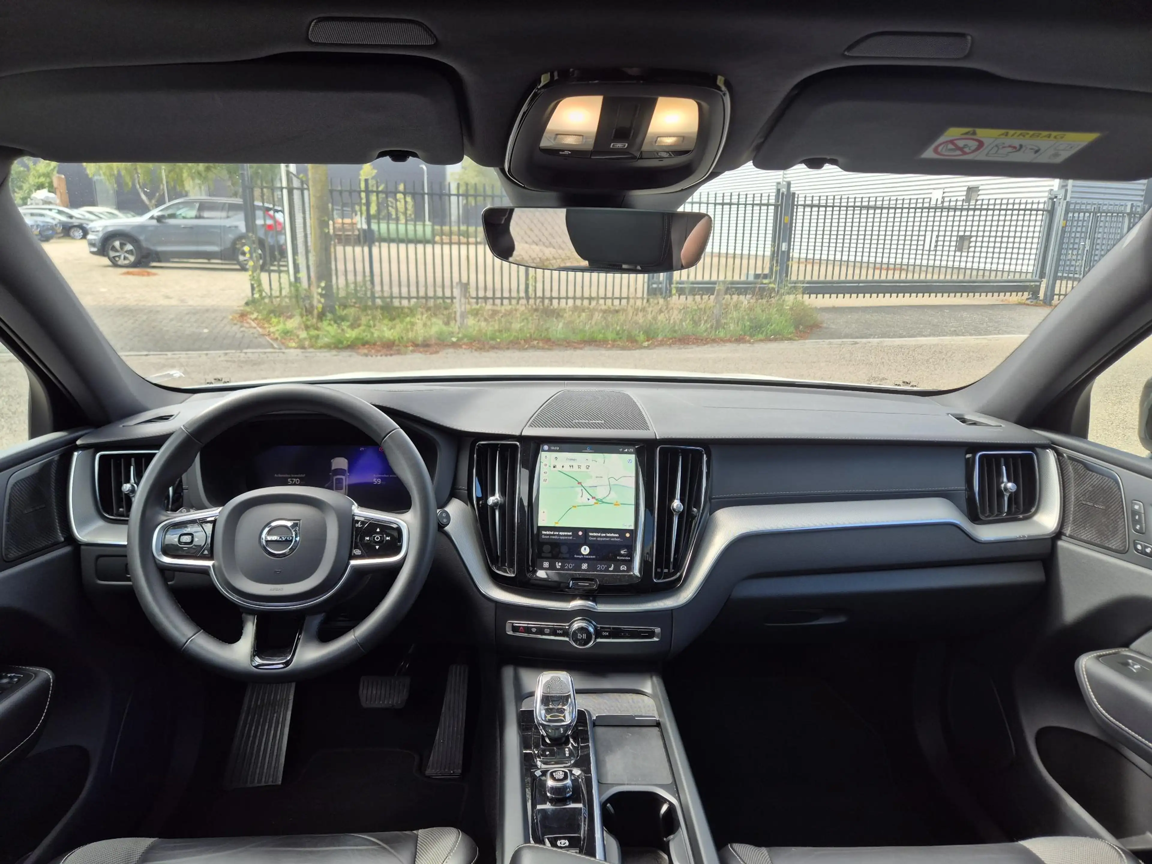 Volvo XC60 2.0 T6 Plug-in hybrid AWD Ultimate Dark 22Inch/Hea — photo 10