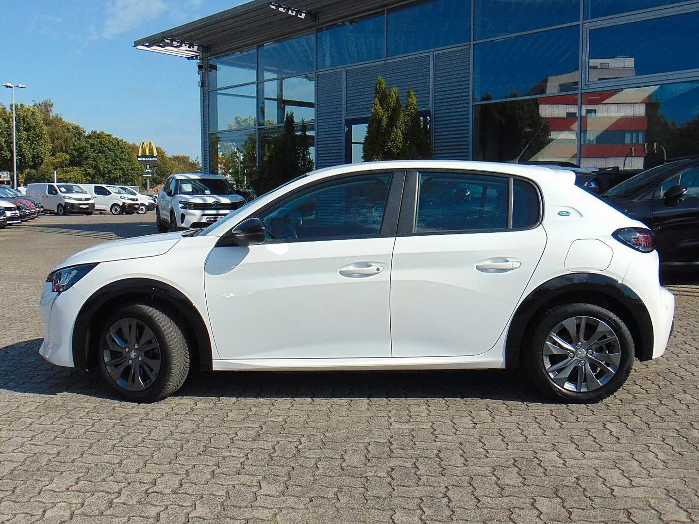 Peugeot 208 e- Active Pack 136 - PDC - LED - Weiß - 2