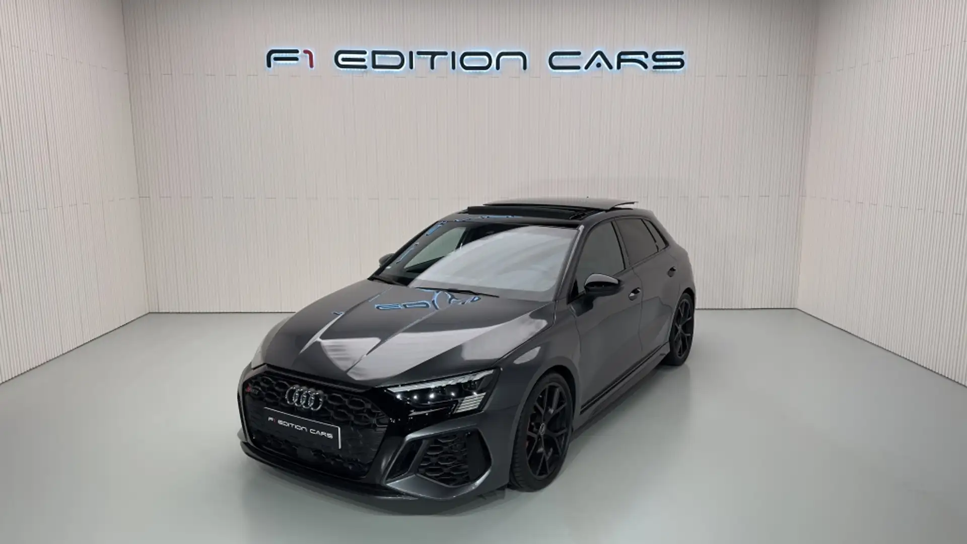 Audi RS3 Sportback quattro S tronic 294kW Schwarz - 2