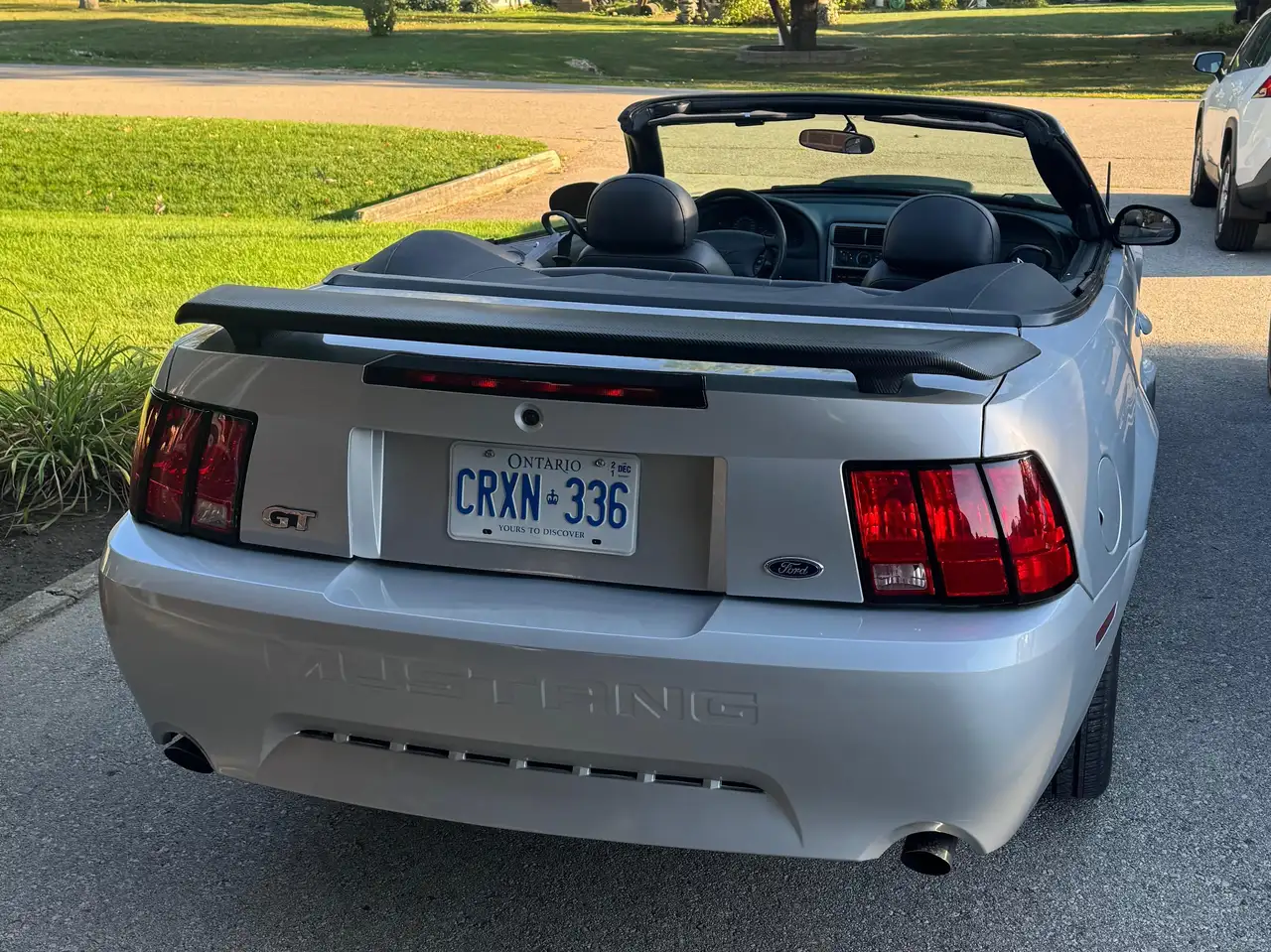 Ford Mustang photo Ford Mustang