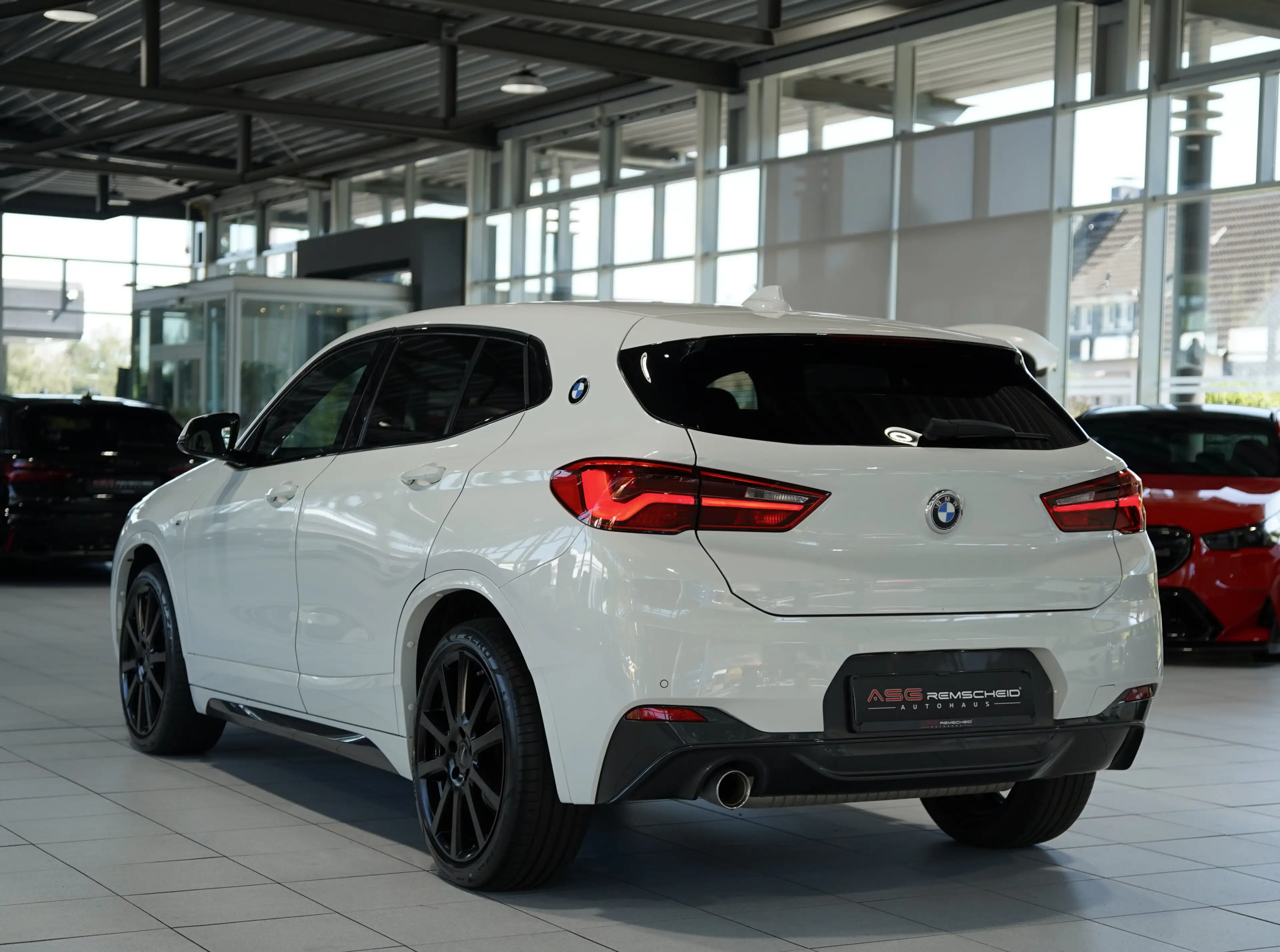 BMW X2 sDrive 18 i M Sport *Sportsitze *PDC *H&K — photo 10