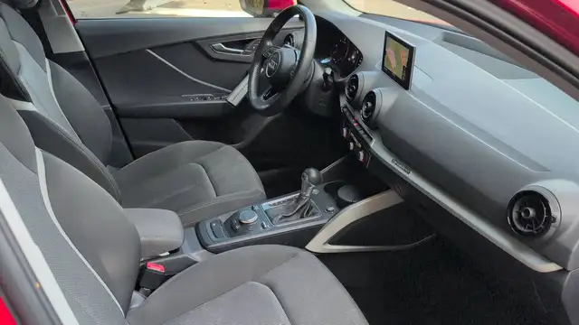 Audi Q2 view 10