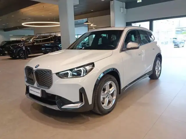 BMW iX1 edrive 20 Special Edition