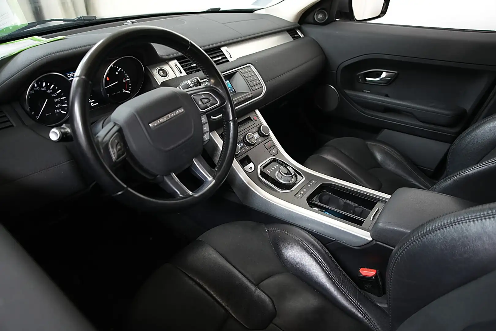 Land Rover Range Rover Evoque Pure 2,2 TD4 Aut. Export Grau - 2