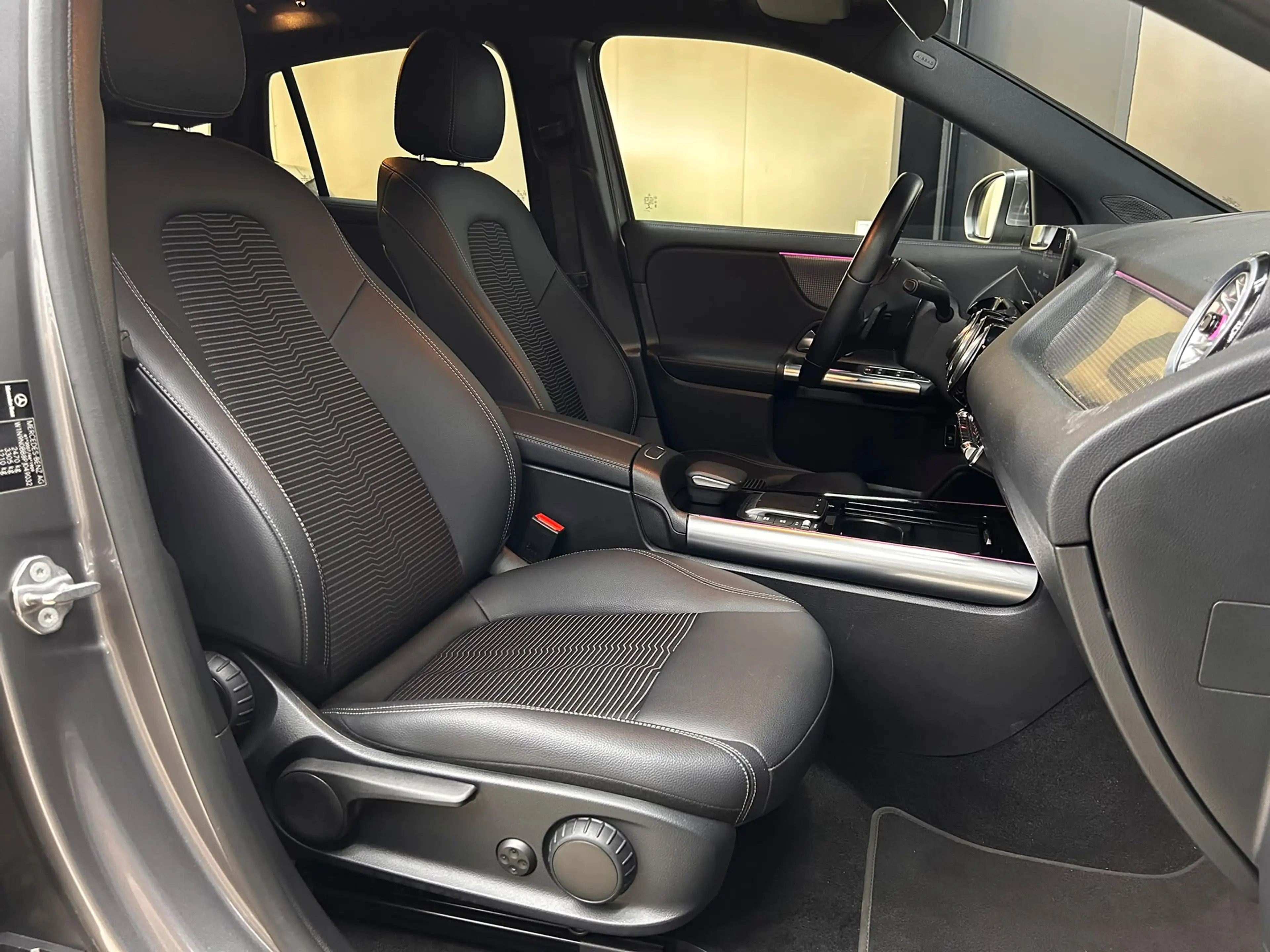Mercedes-Benz EQA 250 Progres WIDES+LED+NAVI+SHZ+KAMERA+TEMPO+ — photo 10