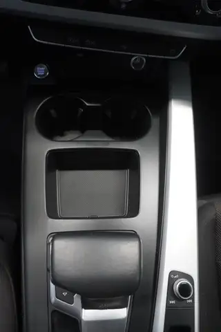 Audi A4 view 15