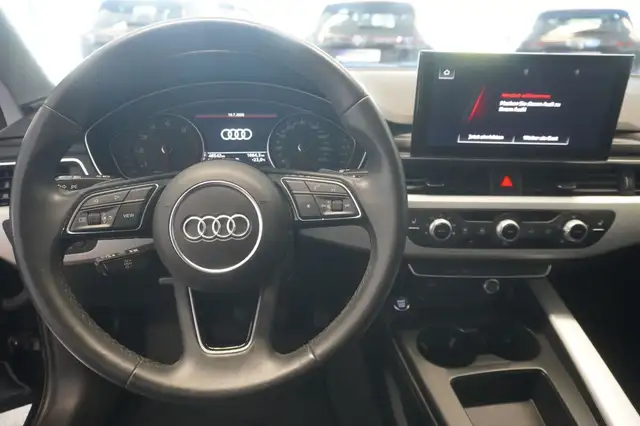 Audi A4 view 11