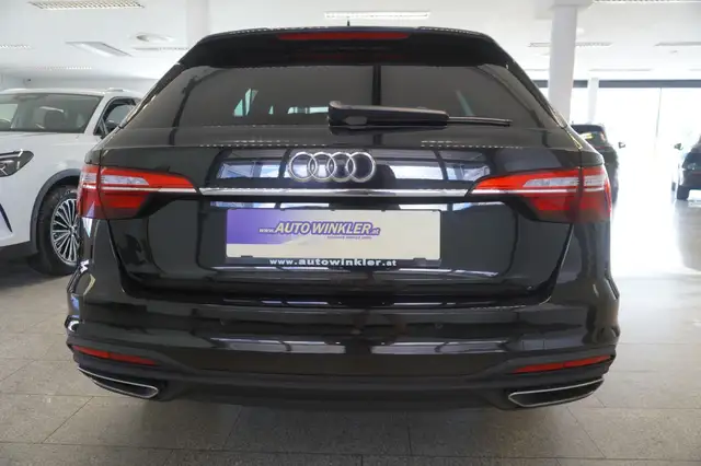 Audi A4 view 6
