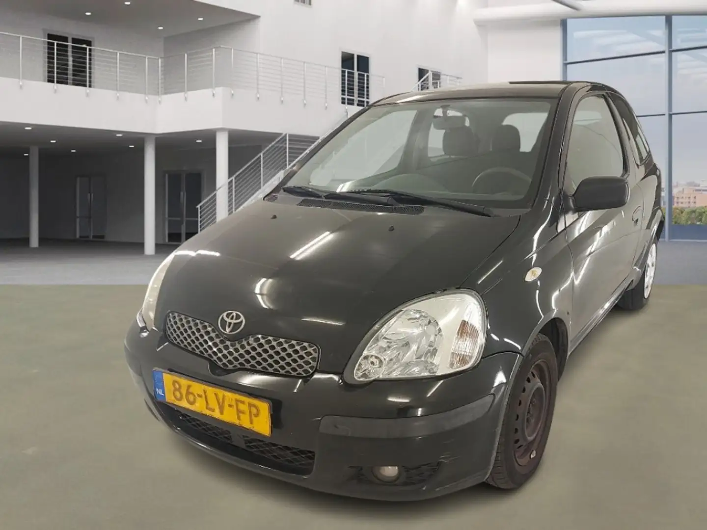 Toyota Yaris 1.3 VVT-i Luna Noir - 1