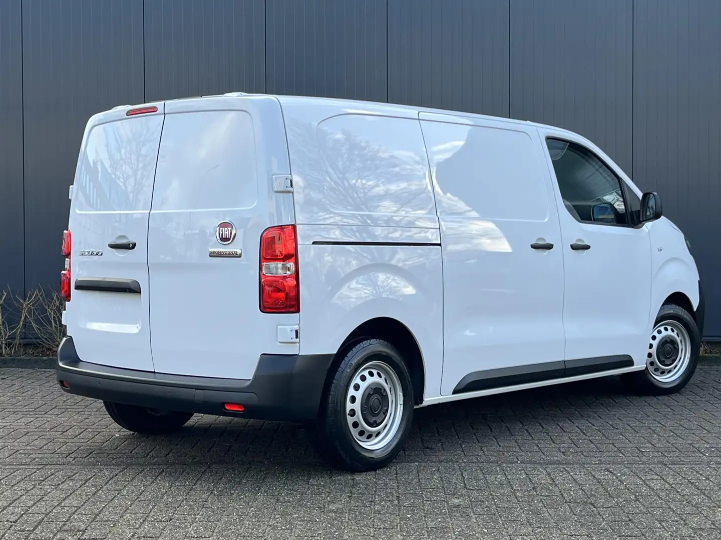 Fiat Scudo 2.0 Diesel 145pk L2H1 | 3pers. | GEEN BPM | € 6.00 Wit - 2