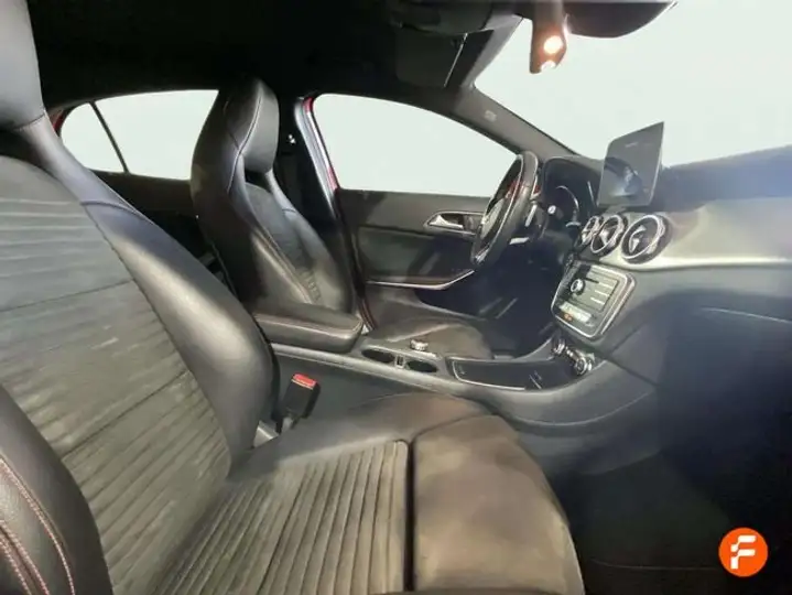 Mercedes-Benz GLA 180 X156 2019, foto 15