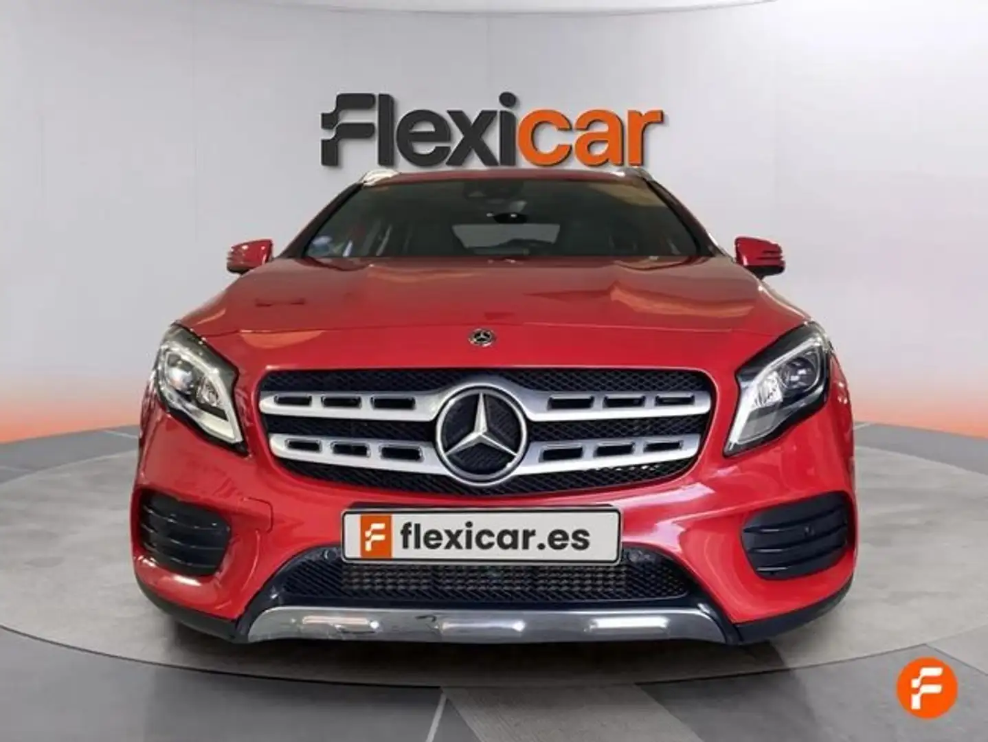 Mercedes-Benz GLA 180 Rojo - 2