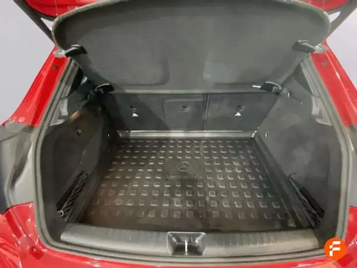 Mercedes-Benz GLA 180 X156 2019, foto 20