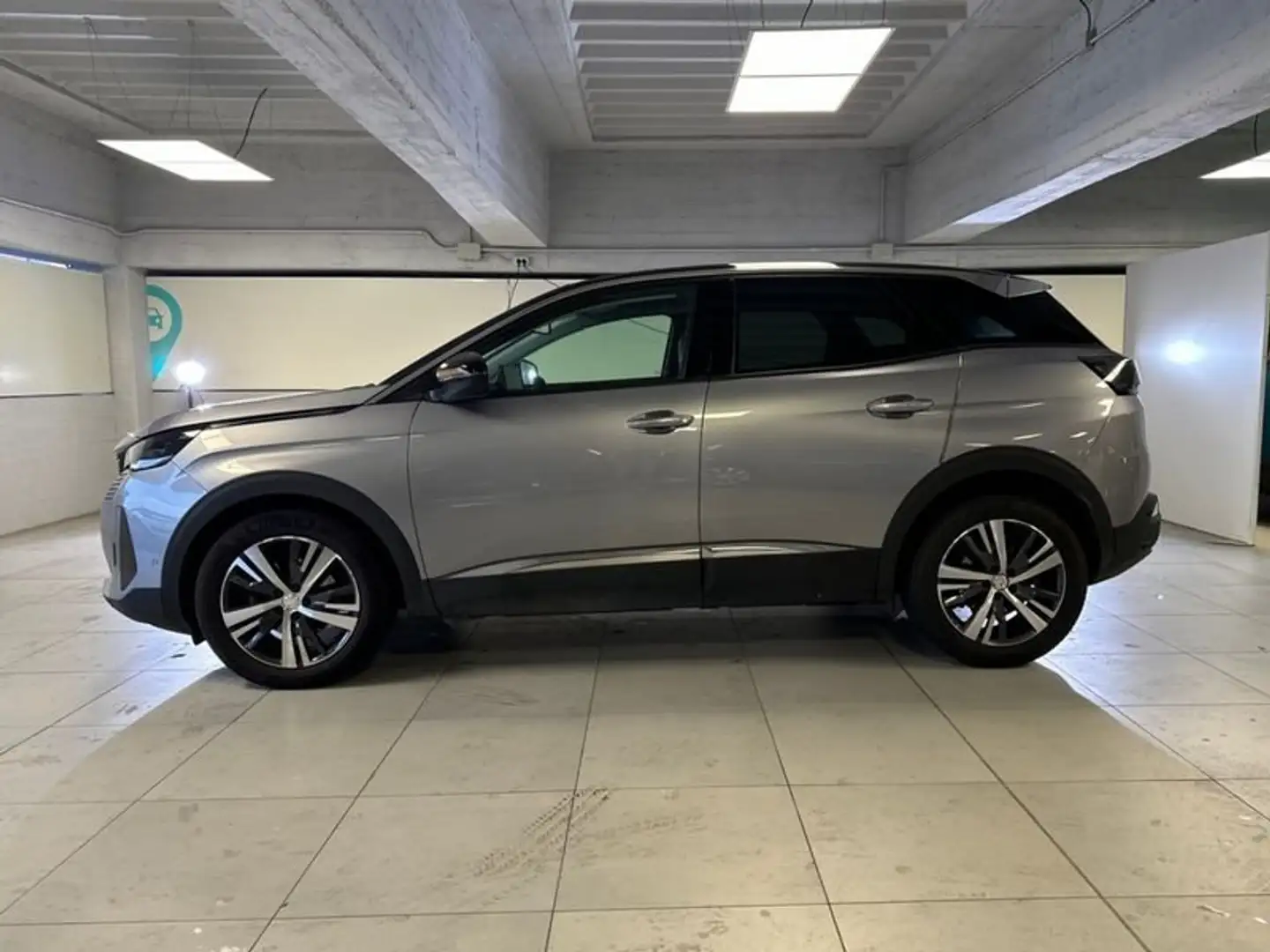 Peugeot 3008 BlueHDI 130 EAT8 S&S Allure Pack Gris - 2