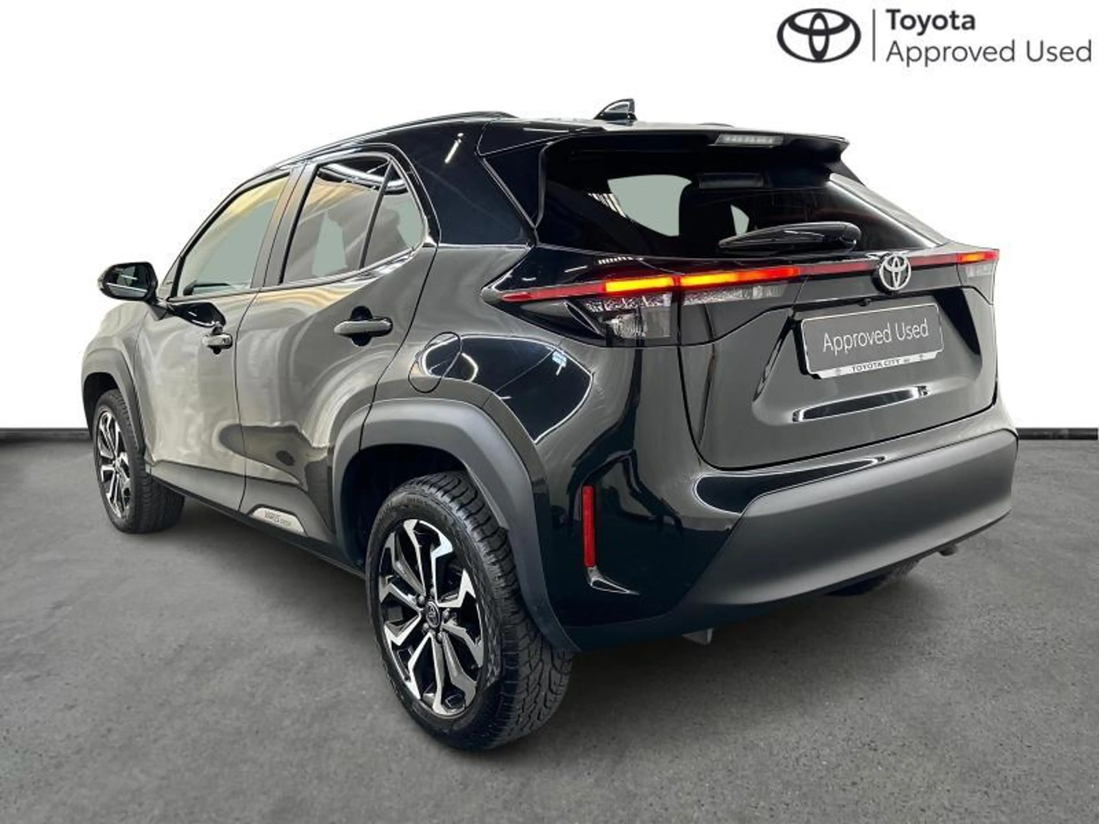 Toyota Yaris Cross 116hp HEV Executive — photo 3