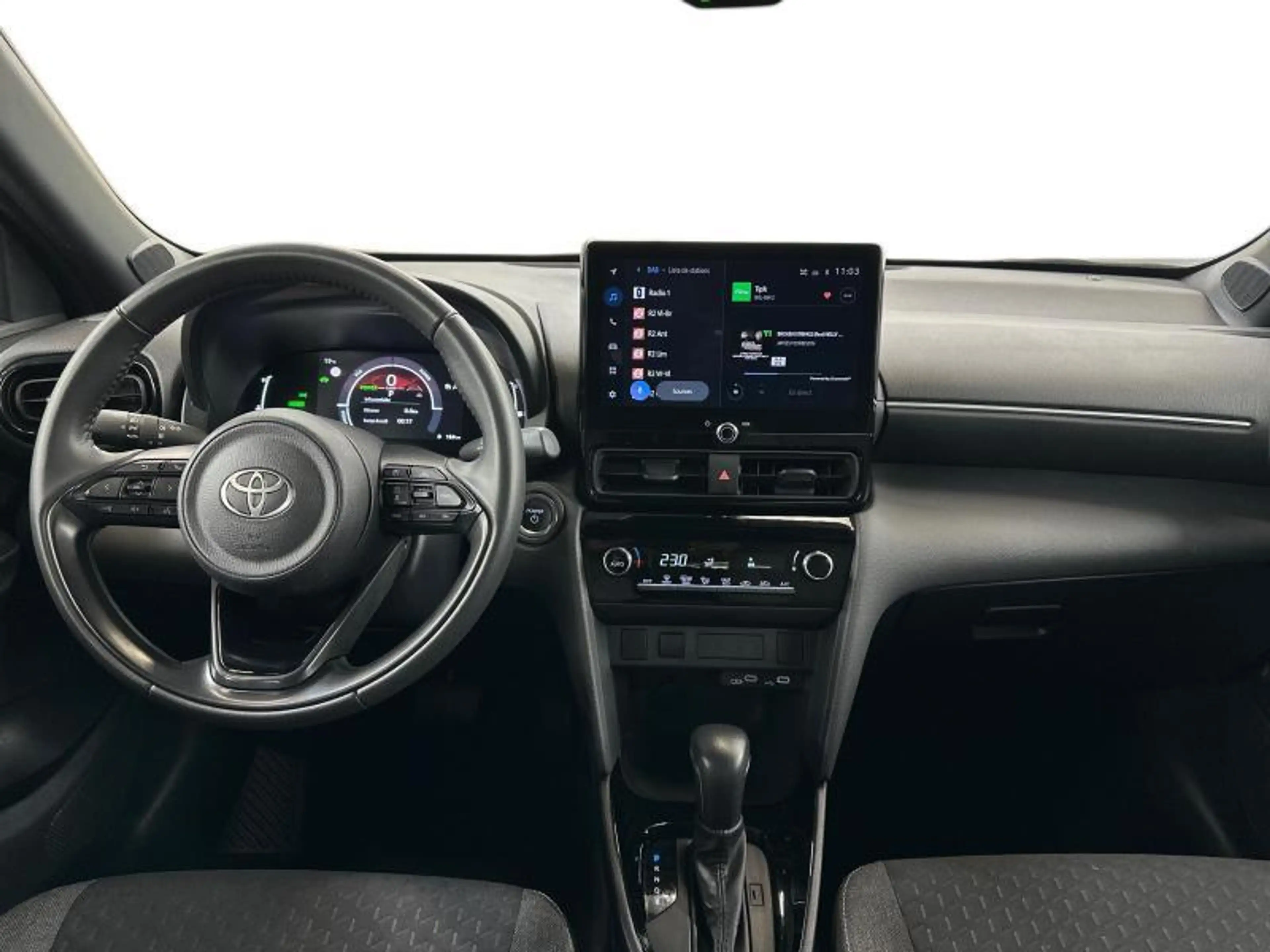 Toyota Yaris Cross 116hp HEV Executive — photo 9