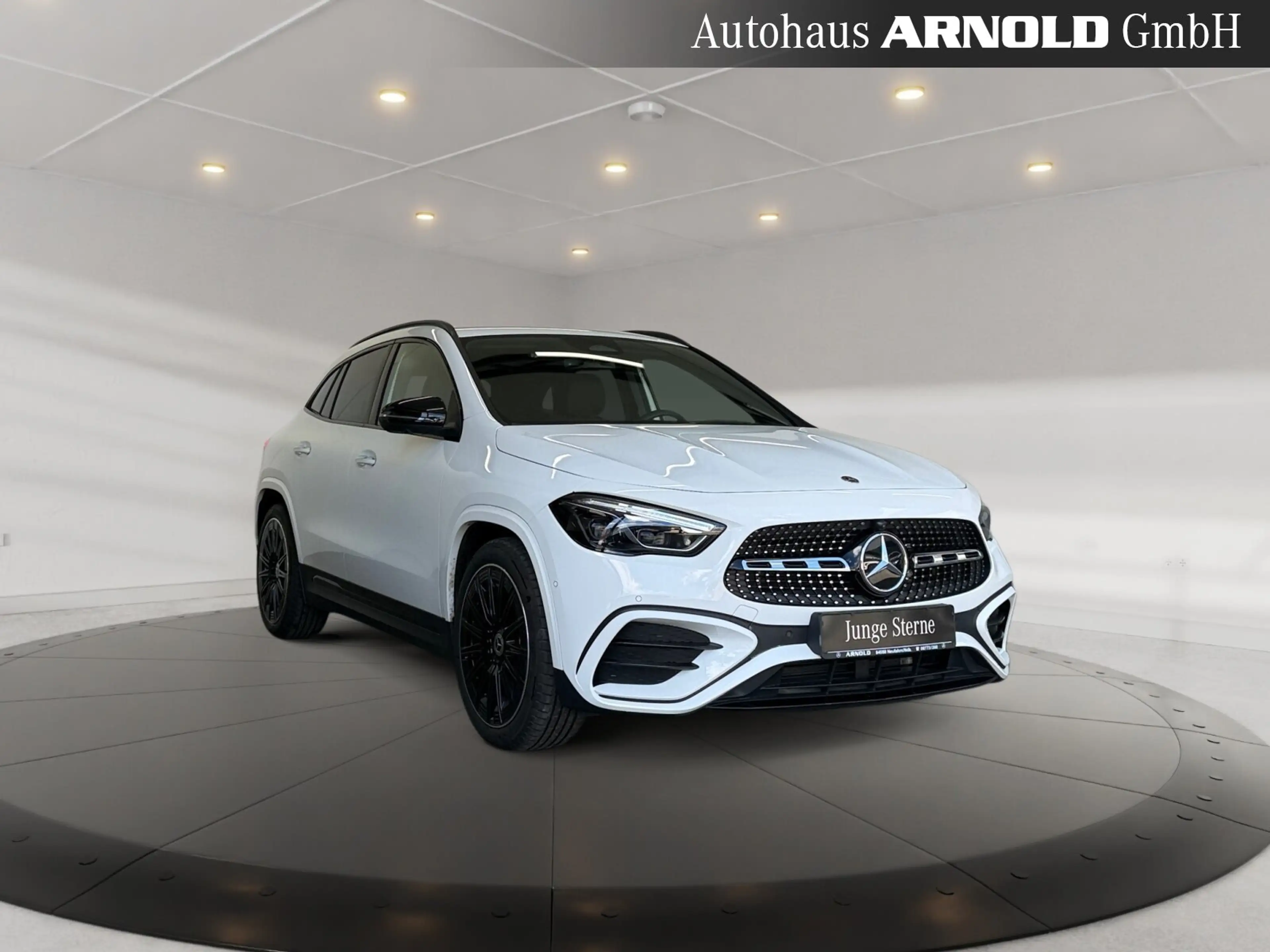 Mercedes-Benz GLA 250 GLA 250 4M AMG-Line Head-Up DISTRONIC 360° Night — photo 6