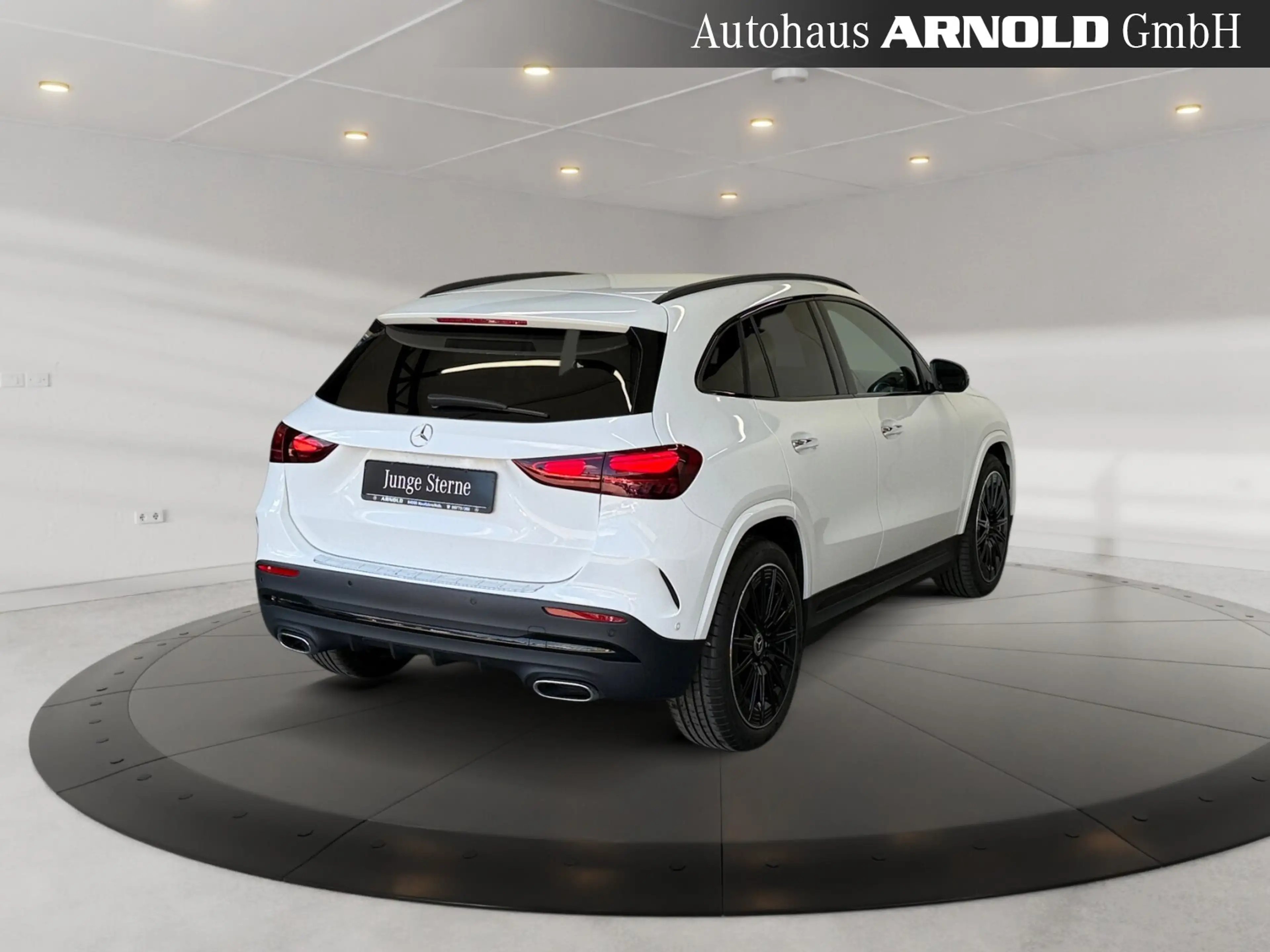 Mercedes-Benz GLA 250 GLA 250 4M AMG-Line Head-Up DISTRONIC 360° Night — photo 4