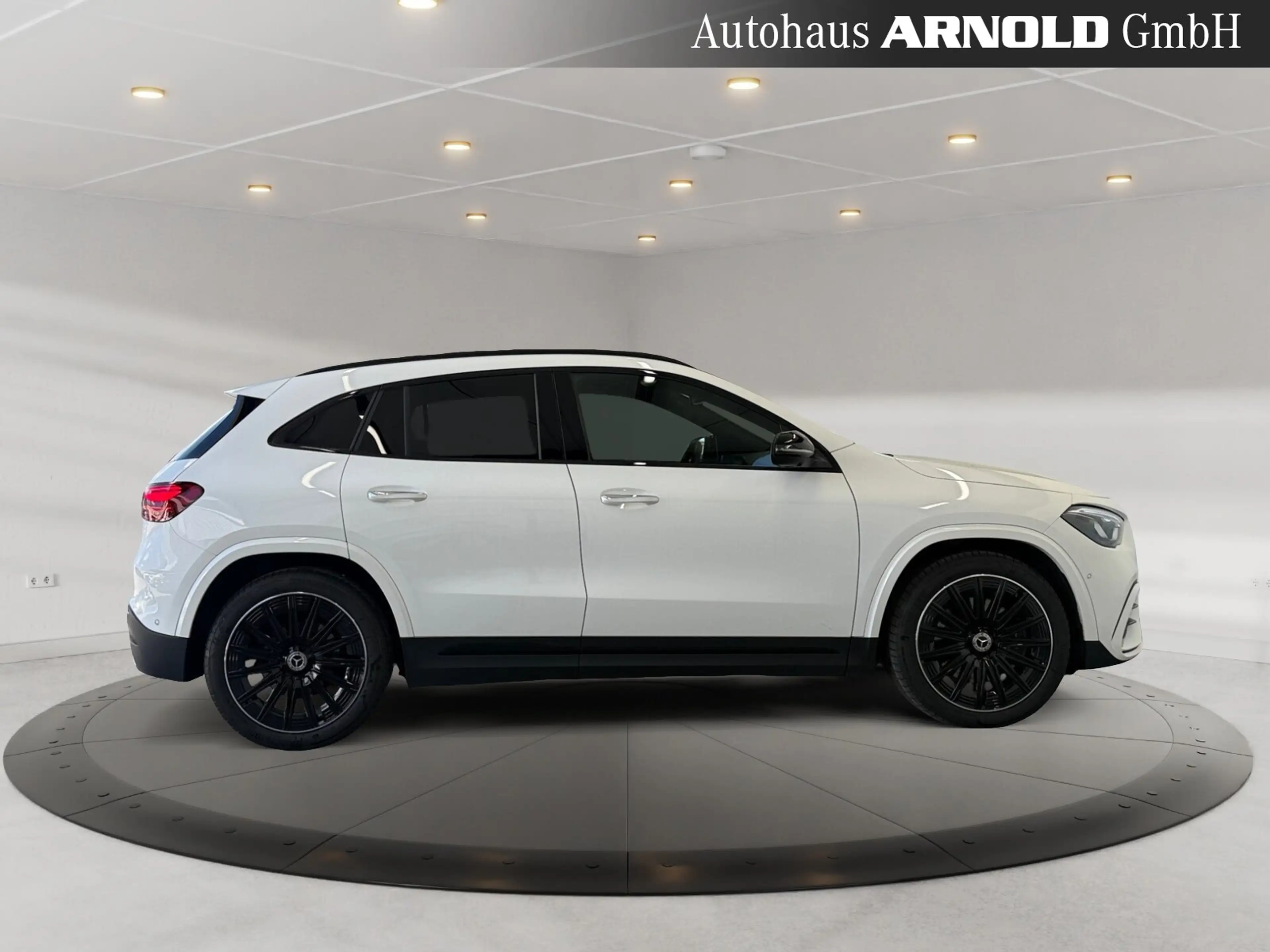 Mercedes-Benz GLA 250 GLA 250 4M AMG-Line Head-Up DISTRONIC 360° Night — photo 5