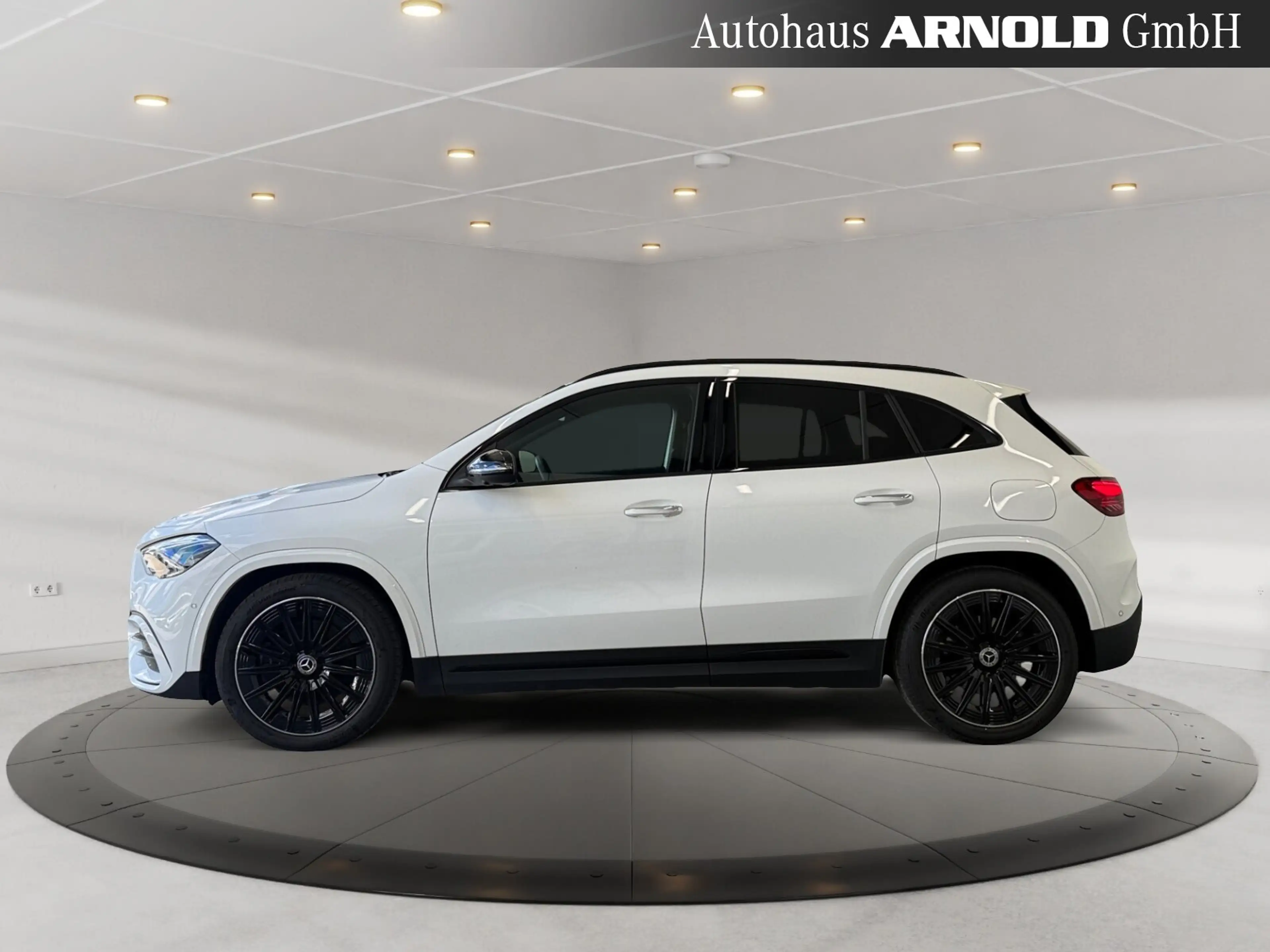 Mercedes-Benz GLA 250 GLA 250 4M AMG-Line Head-Up DISTRONIC 360° Night — photo 2