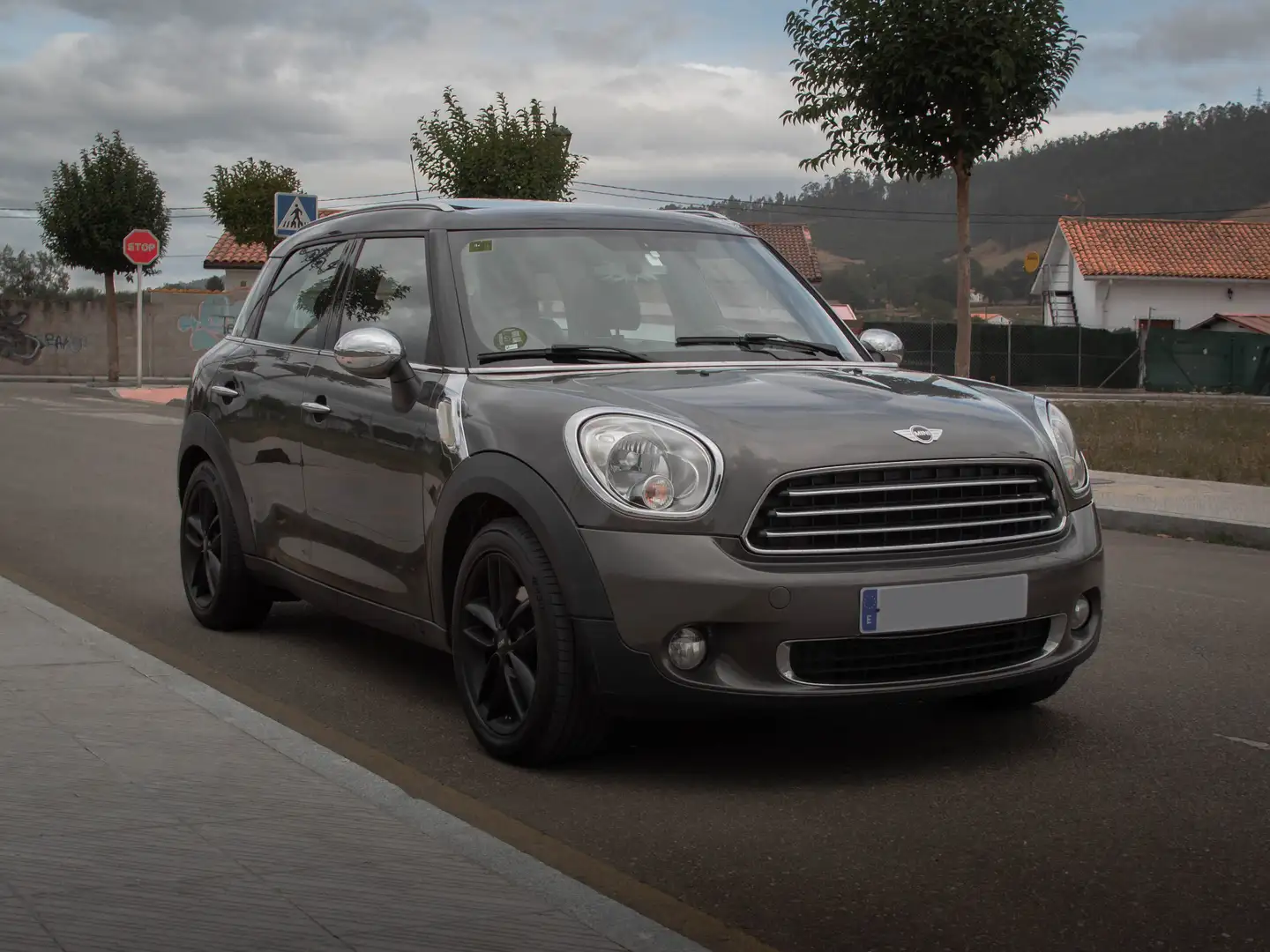 MINI Cooper D Countryman COUNTRYMAN COOPER D AUT. Cooper Gris - 1