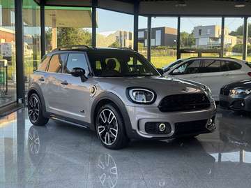 ALL4 / JCW Trim / PANO / HARMAN-KARDON / ELEK MEM SEAT / CAM / CARPLAY / NAVI / ...