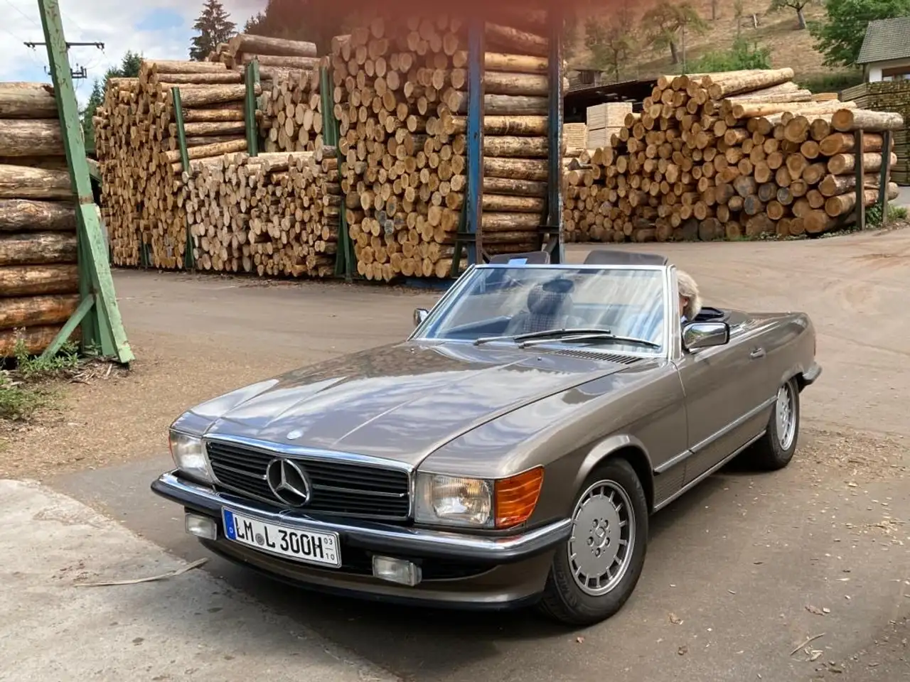 Mercedes-Benz SL 300, foto 1