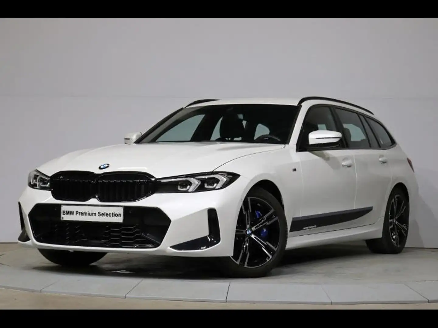 BMW 330 i Touring Kit M Sport Wit - 2
