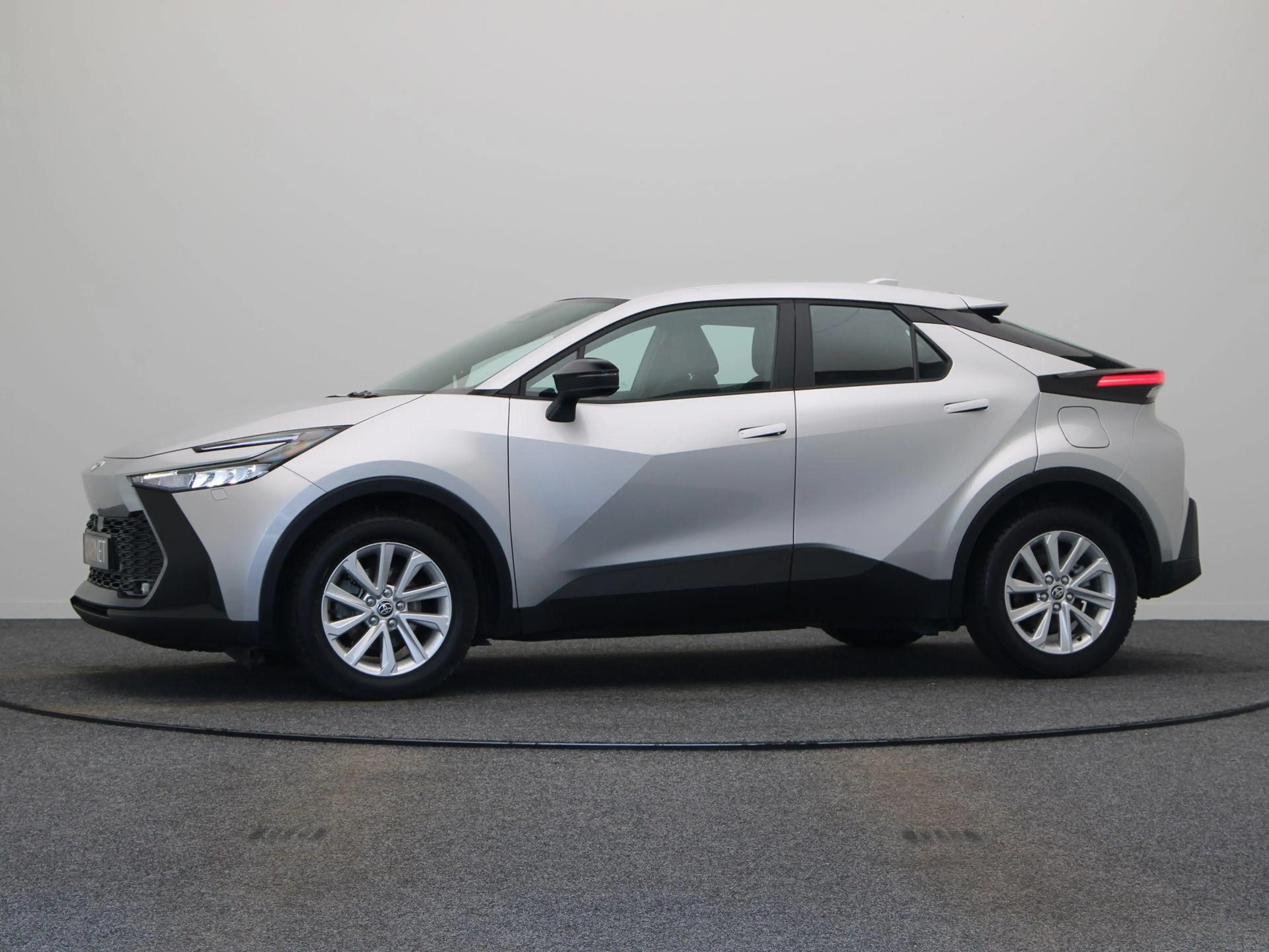 Toyota C-HR 1.8 Hybrid 140 Active | Stoel- en stuurwielverwarm — photo 11