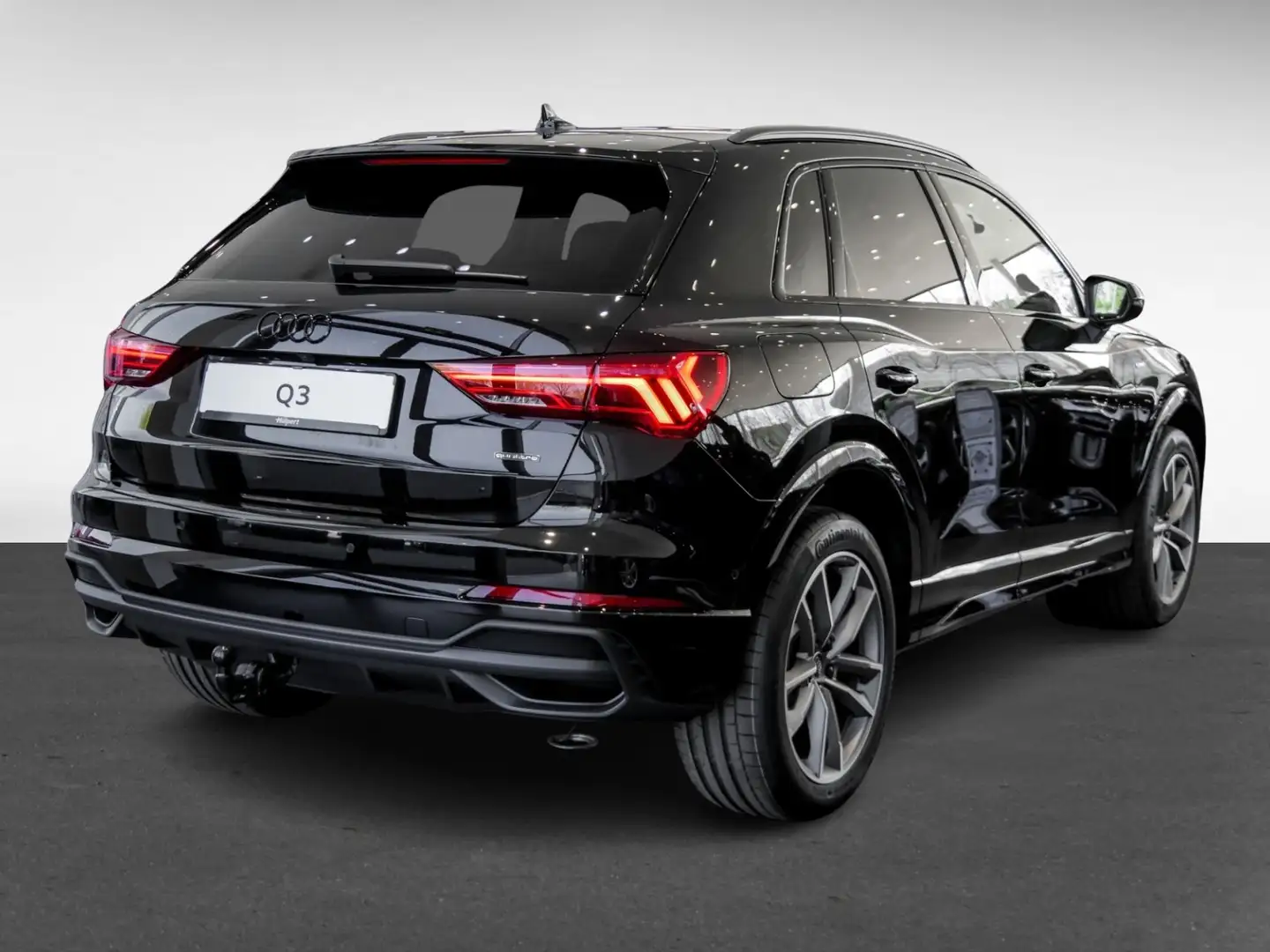 Audi Q3 40 TDI quattro S tronic S Line AHK+Assistenzpak... Zwart - 2