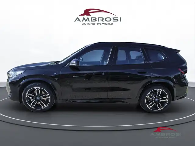BMW X1 view 3
