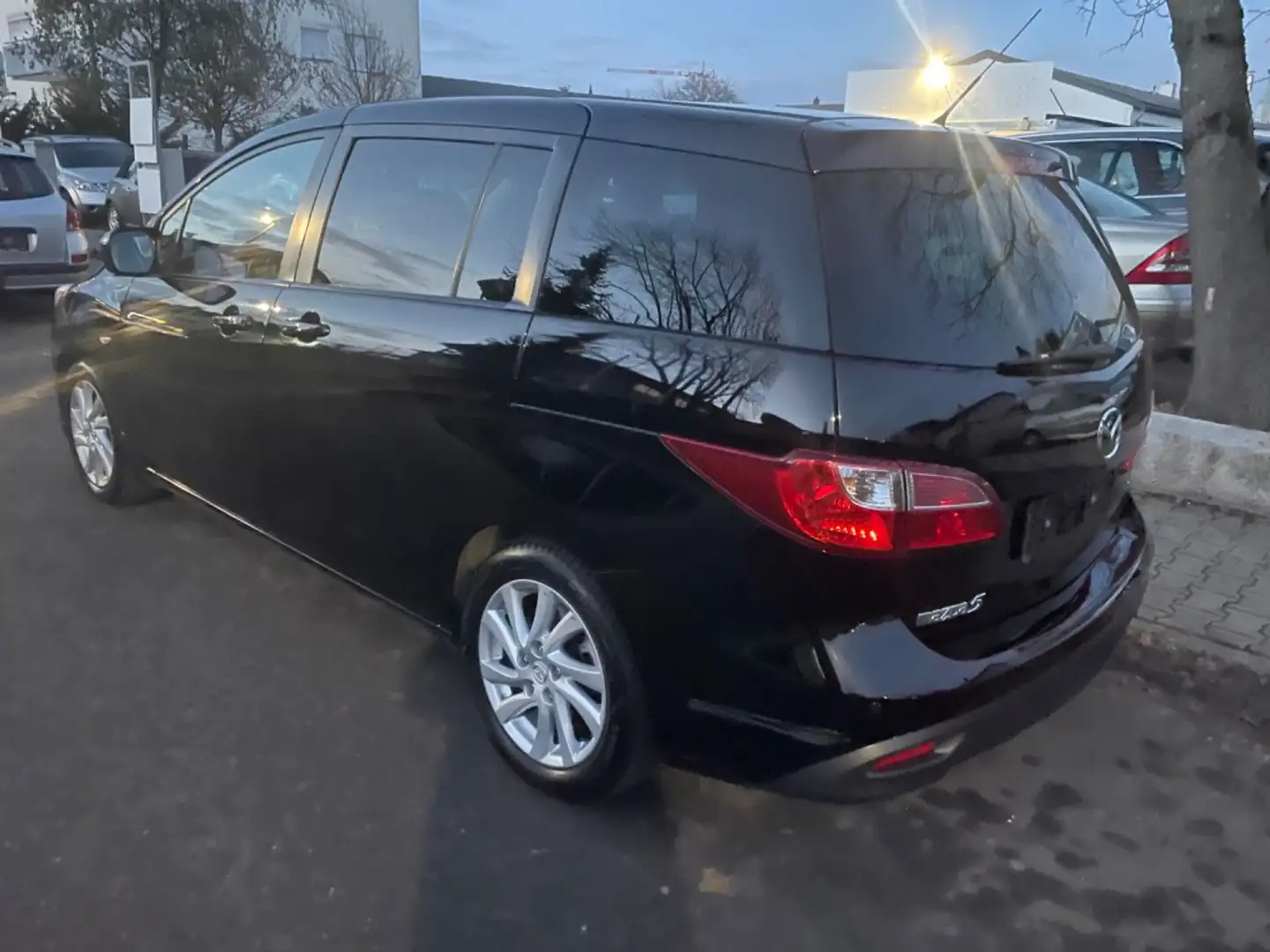 Mazda 5 Center-Line 7-SITZER KLIMA ALU SERVICE NEU !!! Fekete - 2