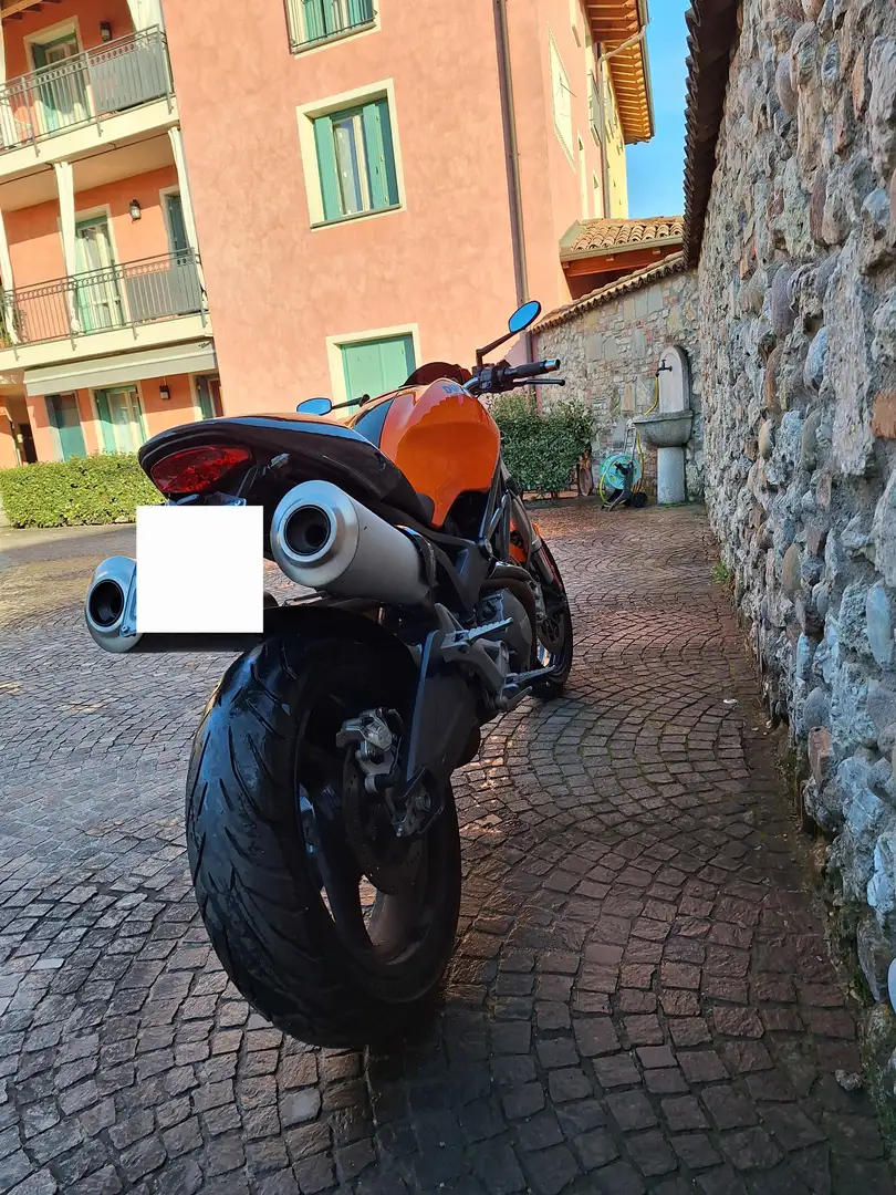 Ducati Monster 696 narančasta - 2