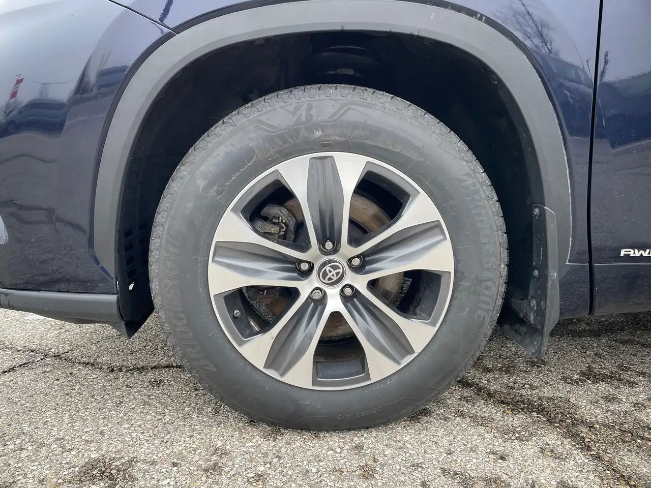 Toyota Highlander снимка Toyota Highlander