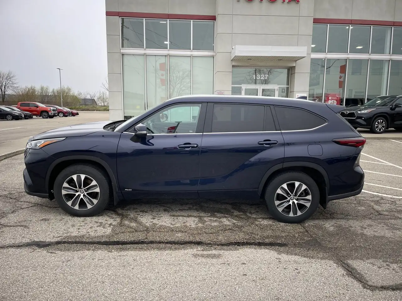 Toyota Highlander снимка Toyota Highlander