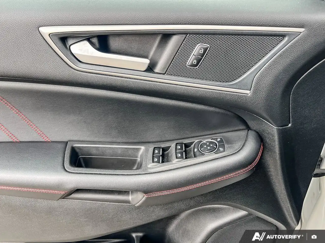 Ford Edge снимка Ford Edge