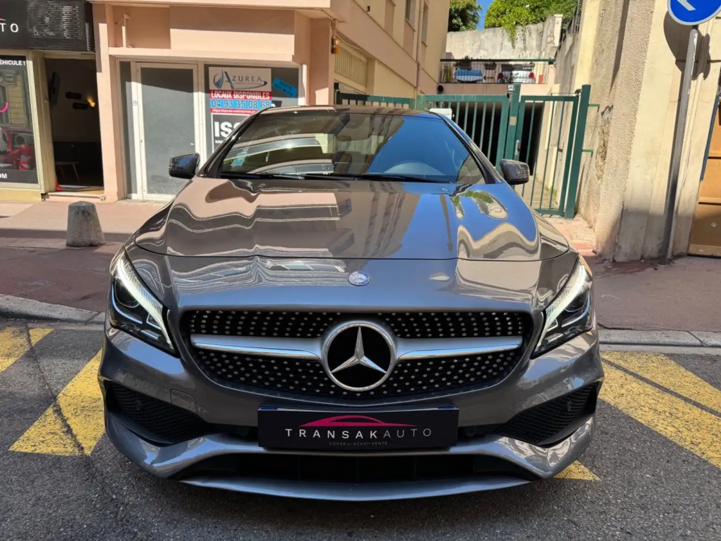 Mercedes-Benz CLA 180 CLASSE Fascination Coupé Phase 2 180 1.6 l i 16V 1 Gris - 2