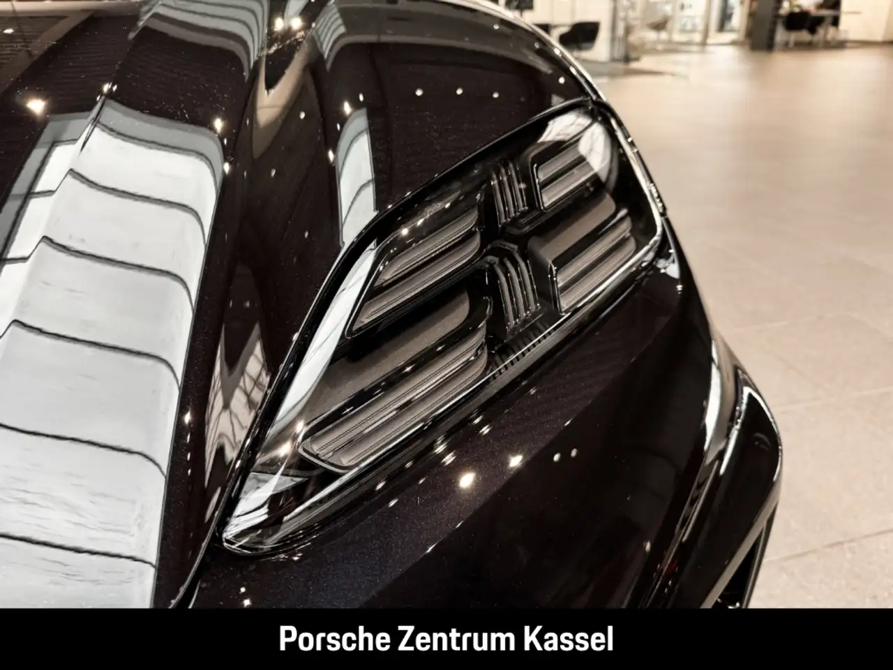 Porsche Macan Turbo Electric 12