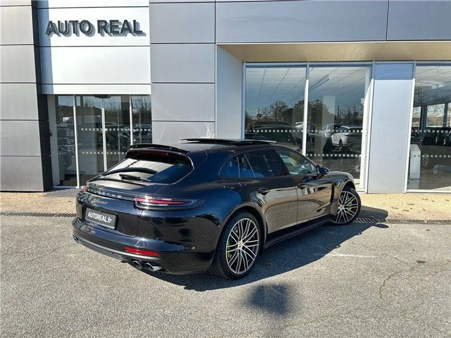 Porsche Panamera 4 V6 3.0 462 Hybrid Sport Turismo PDK Schwarz - 2